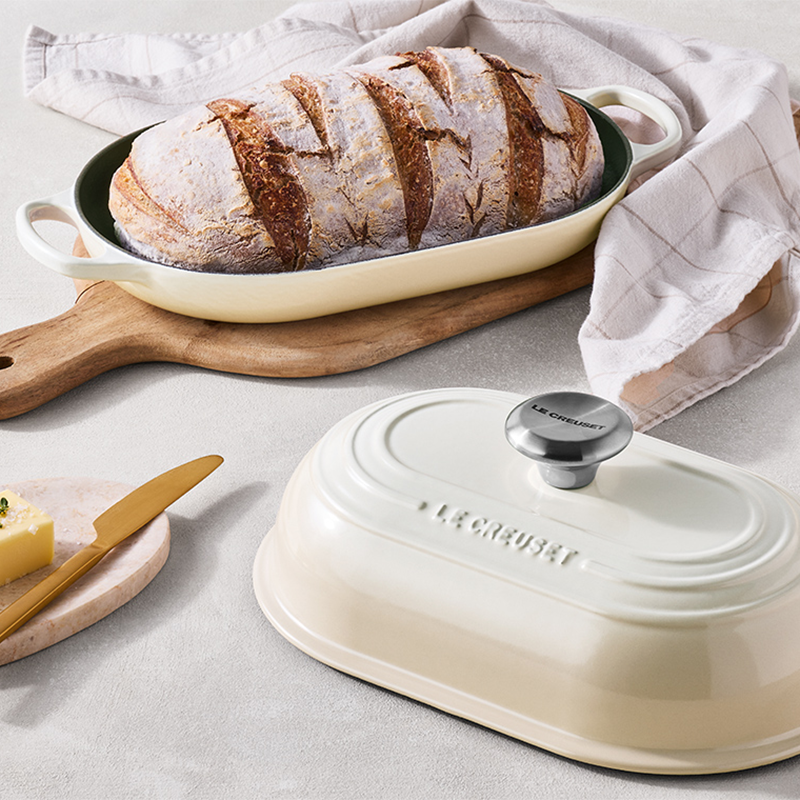 Cocotte &agrave; pain ovale